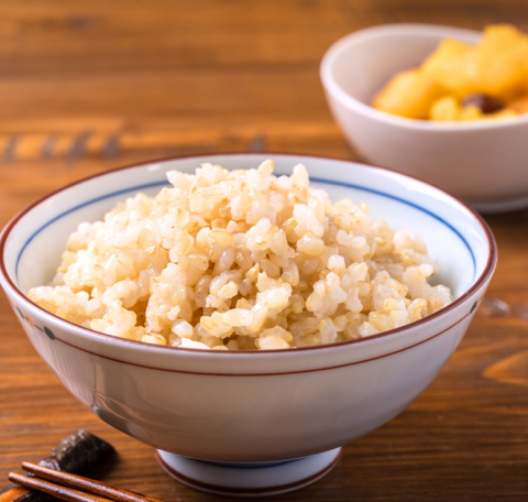 2kg of Koshihikari brown rice from Mr. Sato in Yamagata (no fertilizer or pesticides)